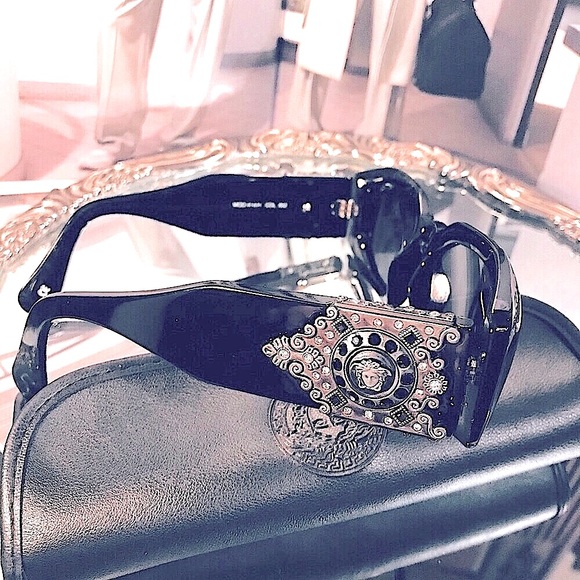 💋💋SOLD💋💋Rare Versace sunglasses 1990’s vintage - Picture 11 of 16